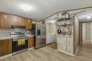 152 E Oak Shadows, Onalaska, TX 77360 - Photo 6