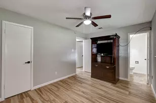 11803 Rhinebeck Dr, Houston, TX 77089 - Photo 24