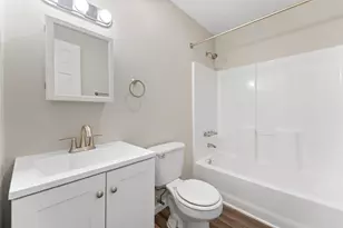 512 Hollyhock st, Prairie View, TX 77484 - Photo 6