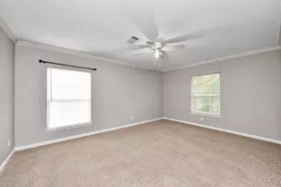 1074 South Ln, Houston, TX 77088 - Photo 6