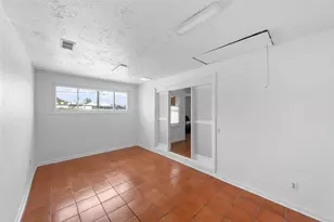 7303 Long Point Rd, Houston, TX 77055 - Photo 16