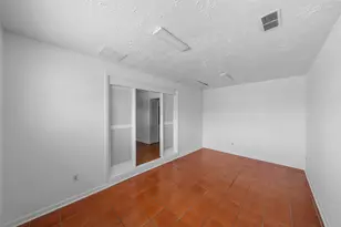 7303 Long Point Rd, Houston, TX 77055 - Photo 6