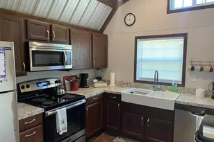 170 Hickory Hill Dr, Burkeville, TX 75932 - Photo 2
