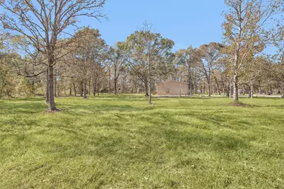 32 E Lake Road, Huntsville, TX 77320 - Photo 30