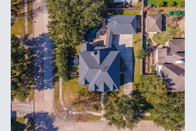 700 Red Oak Lane, Friendswood, TX 77546 - Photo 46