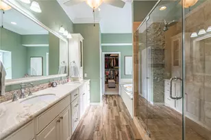 700 Red Oak Ln, Friendswood, TX 77546 - Photo 24