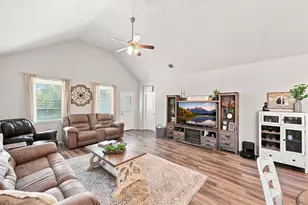 11307 Dawn Beach Ln, Conroe, TX 77304 - Photo 22