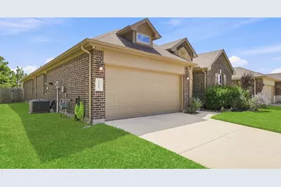 11307 Dawn Beach Lane, Conroe, TX 77304 - Photo 2