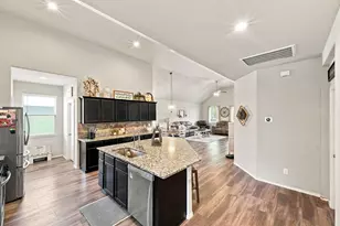 11307 Dawn Beach Ln, Conroe, TX 77304 - Photo 12