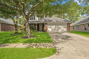 17907 Pelican Cove Ct, Humble, TX 77346 - Photo 2