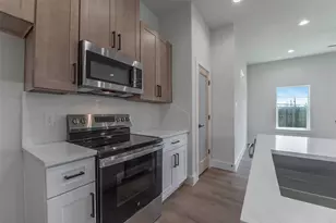 9313 Jutland Rd, Houston, TX 77033 - Photo 12