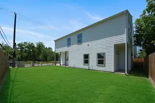 9313 Jutland Rd, Houston, TX 77033 - Photo 30