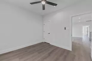 9313 Jutland Rd, Houston, TX 77033 - Photo 22