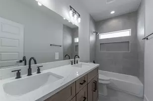 9313 Jutland Rd, Houston, TX 77033 - Photo 26
