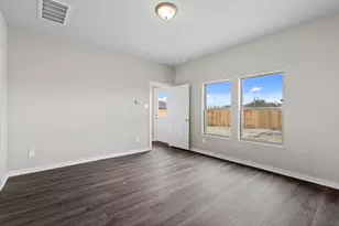 247 Bay Laurel Ct, Alvin, TX 77511 - Photo 16