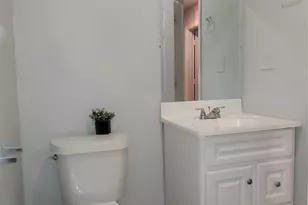 7608 E Magnolia St, Houston, TX 77012 - Photo 20