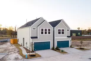 9102 Highland Northern Way, Houston, TX 77088 - Photo 2