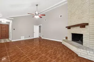 7403 Shady Vale Ln, Houston, TX 77040 - Photo 12