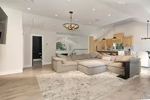 59 Huntsmans Horn Cir, The Woodlands, TX 77380 - Photo 8