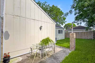 11562 Bellspring Drive, Houston, TX 77072 - Photo 38