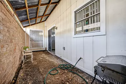 11562 Bellspring Drive, Houston, TX 77072 - Photo 34