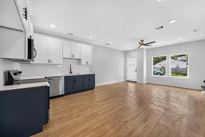 4357 Elmwood Street #C, Houston, TX 77051 - Photo 8