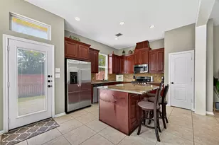 110 Cheswood Manor Drive, The Woodlands, TX 77382 - Photo 14