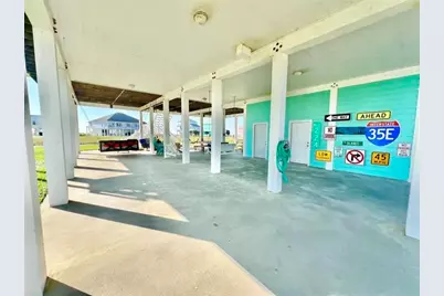 3174 Sea Castle Drive, Crystal Beach, TX 77650 - Photo 38