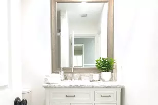 7347 Remegan Rd, Houston, TX 77033 - Photo 18