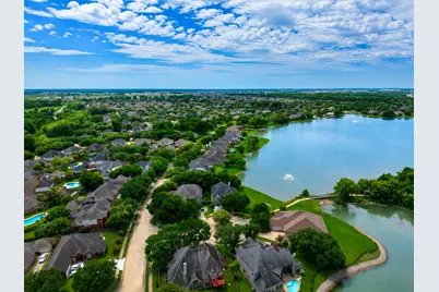3906 Lakeridge Canyon Drive, Sugar Land, TX 77498 - Photo 30