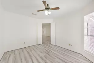 3810 E Peach Hollow Cir, Pearland, TX 77584 - Photo 28