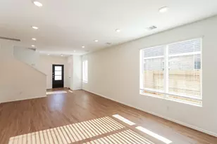1934 Ballesteros St, Crosby, TX 77532 - Photo 6