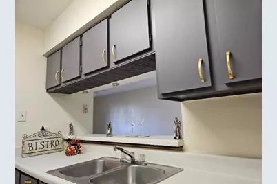 8433 Hearth Drive #38, Houston, TX 77054 - Photo 16