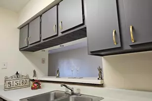 8433 Hearth Dr, Houston, TX 77054 - Photo 16