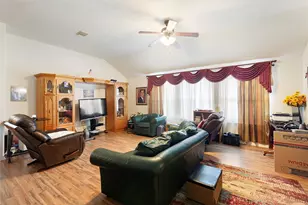 3319 Oil Baron Ln, Manvel, TX 77578 - Photo 6