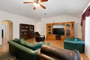 3319 Oil Baron Ln, Manvel, TX 77578 - Photo 8