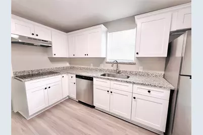 2220 Avenue L #110, Rosenberg, TX 77471 - Photo 2