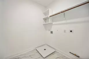 7415 Easter St, Houston, TX 77088 - Photo 16