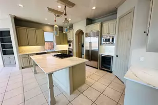 4 Mariners Ln, Kemah, TX 77565 - Photo 14