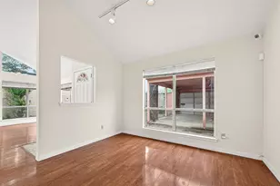 12510 Sungate Ln, Houston, TX 77071 - Photo 16