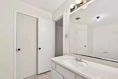 12510 Sungate Lane, Houston, TX 77071 - Photo 32