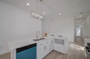 7307 W Knoll St, Houston, TX 77028 - Photo 2