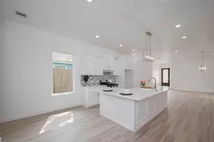 7307 W Knoll St, Houston, TX 77028 - Photo 4