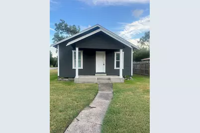 1401 Edison Street, Baytown, TX 77520 - Photo 1