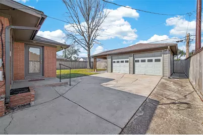 1835 Seaspray Court, Houston, TX 77008 - Photo 26