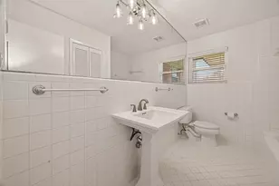 1835 Seaspray Ct, Houston, TX 77008 - Photo 16