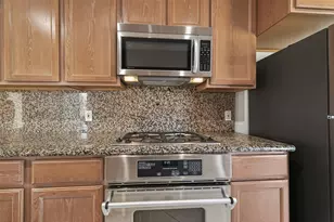 1835 Seaspray Ct, Houston, TX 77008 - Photo 12