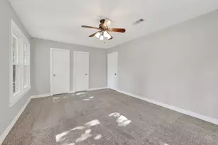 729 Loggins Dr, West Columbia, TX 77486 - Photo 24