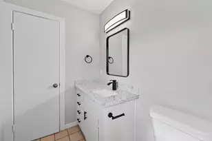 729 Loggins Dr, West Columbia, TX 77486 - Photo 22