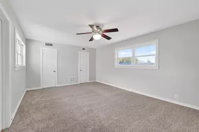 729 Loggins Drive, West Columbia, TX 77486 - Photo 20